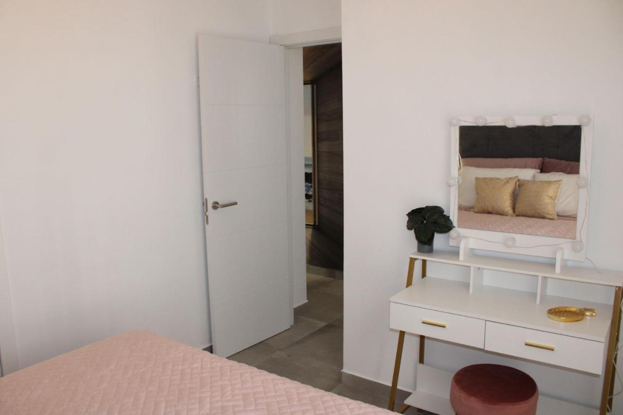 Los Boliches Holidays Suites Fuengirola Exterior photo